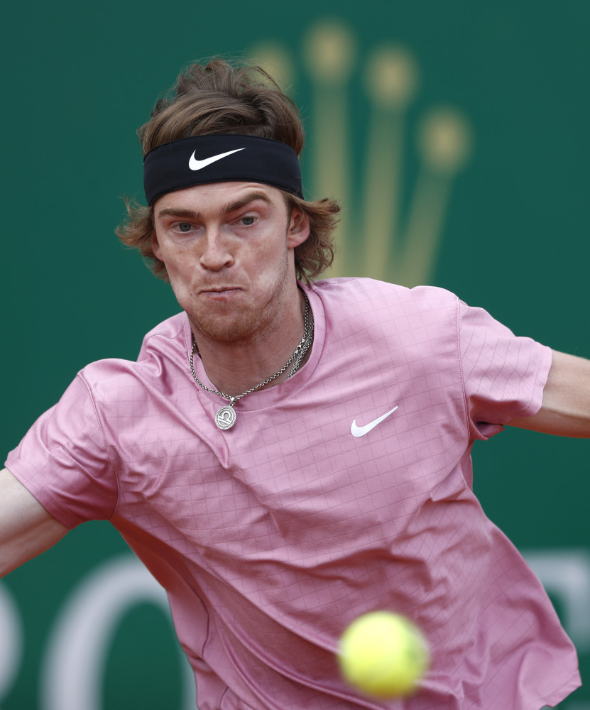 而安东尼则 而安东尼则